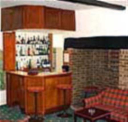 Howfield Manor 3*
