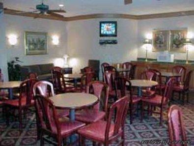 Howfield Manor Hotel 3*