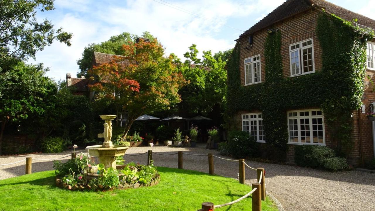 Howfield Manor 3*